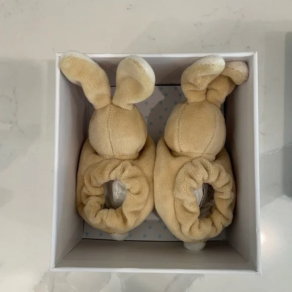 Peter Rabbit Rattle Slippers - Picture 3 of 3